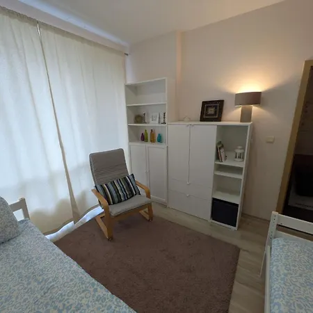 Apartman Modern Apartment Near City Center *