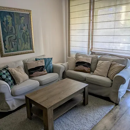 Modern In Near Center *