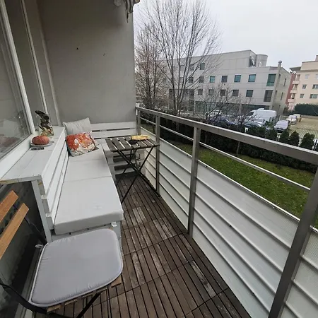 Διαμέρισμα Modern In Near Center