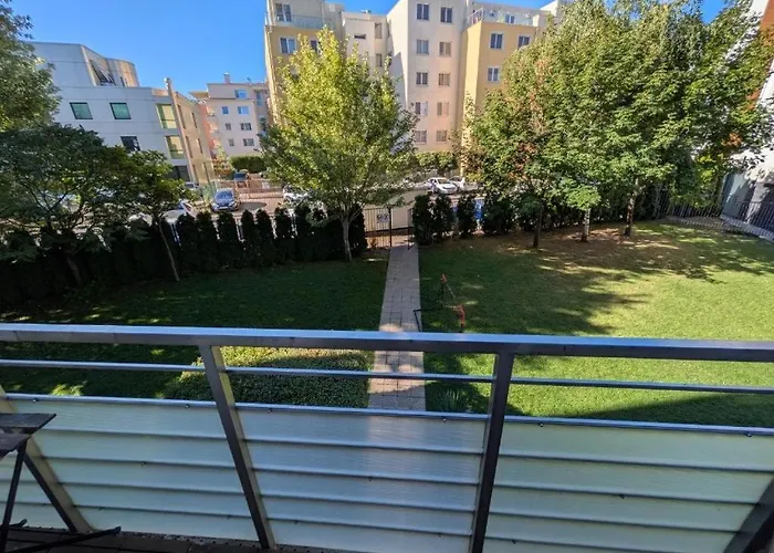 Modern In Near Center Σόφια