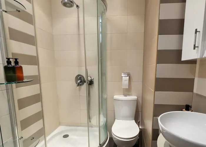 Modern In Near Center Apartamento