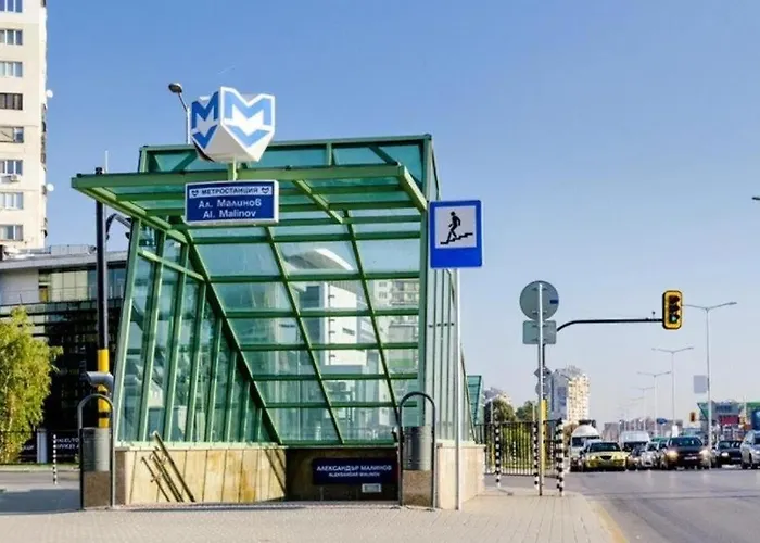 Modern In Near Center *